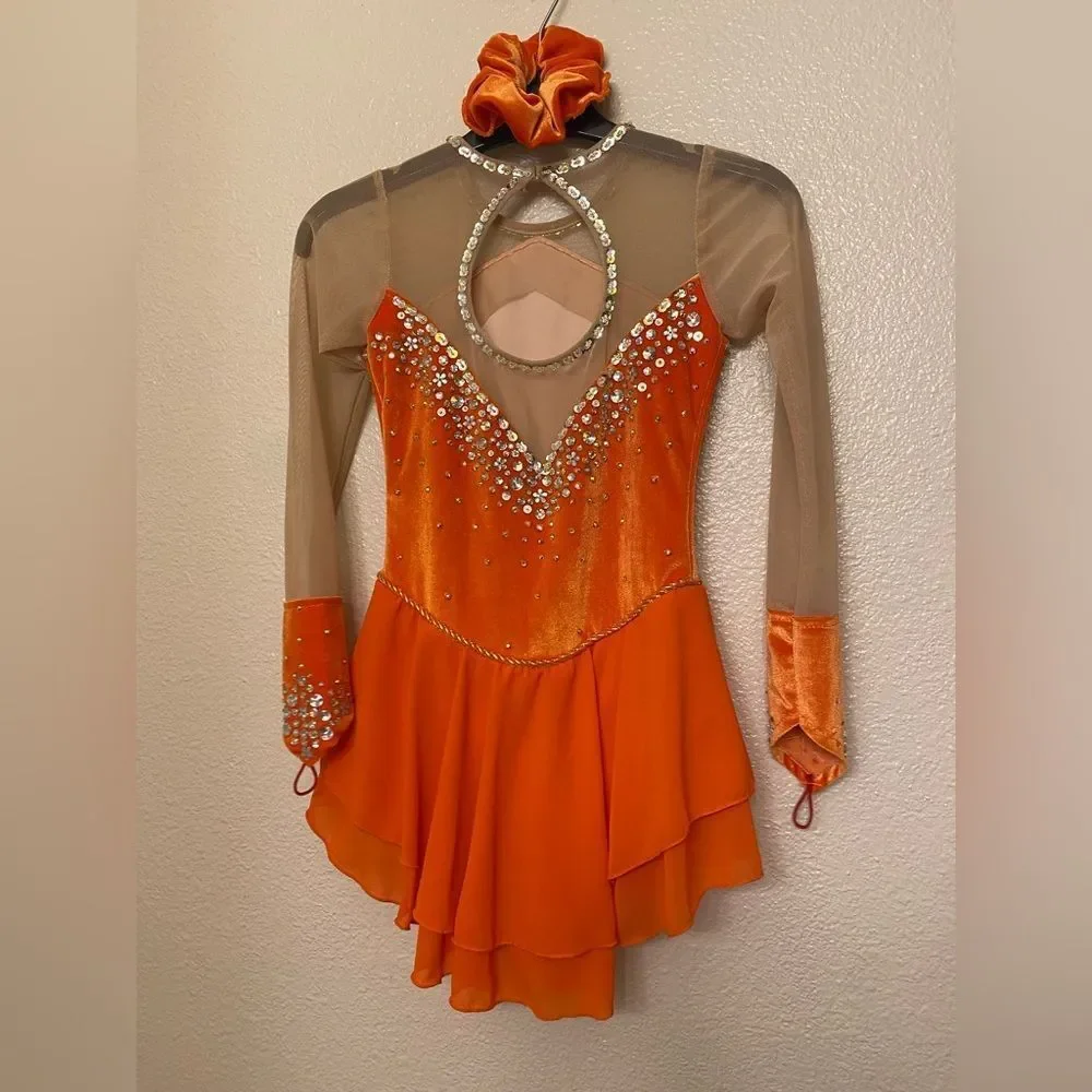 Glamour custom solo dance